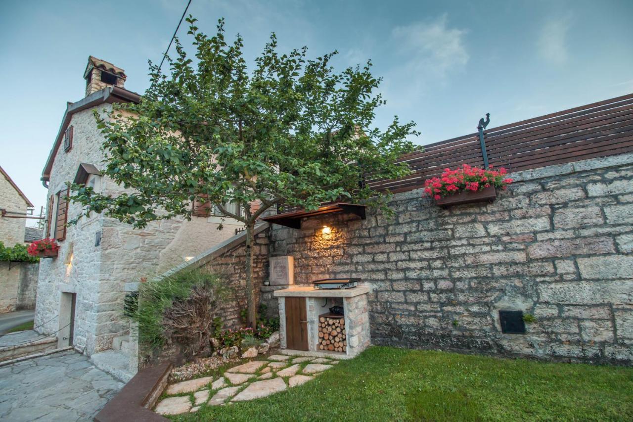 Stara Kuca Apartment Heki Exterior photo
